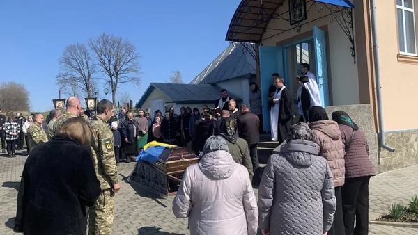 На Волині попрощалися з Героєм Петром Шмідом (фото)