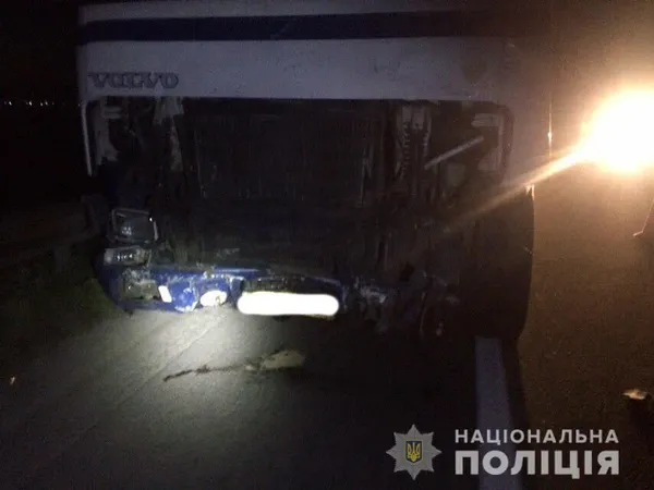 Лобове зіткнення: п'яний волинянин скоїв аварію на Рівненщині і втік (фото)