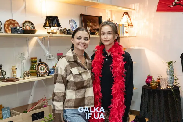 У центрі Івано-Франківська волинянка відкрила особливу крамницю (фото)