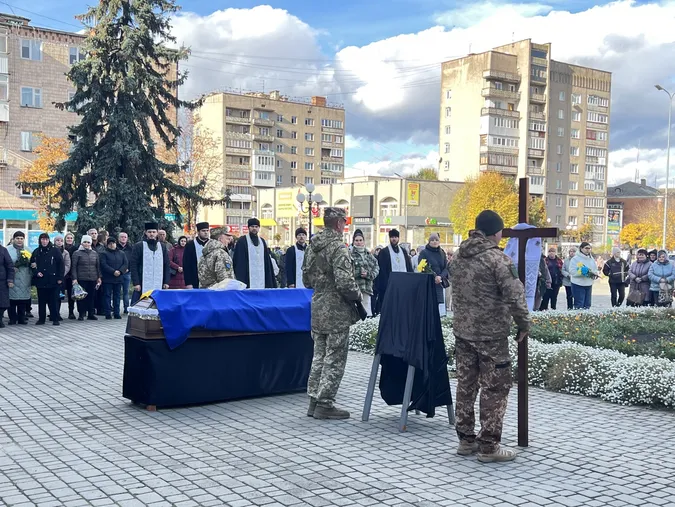 Навіки 44: у Ковелі попрощалися з захисником Романом Яковлевим