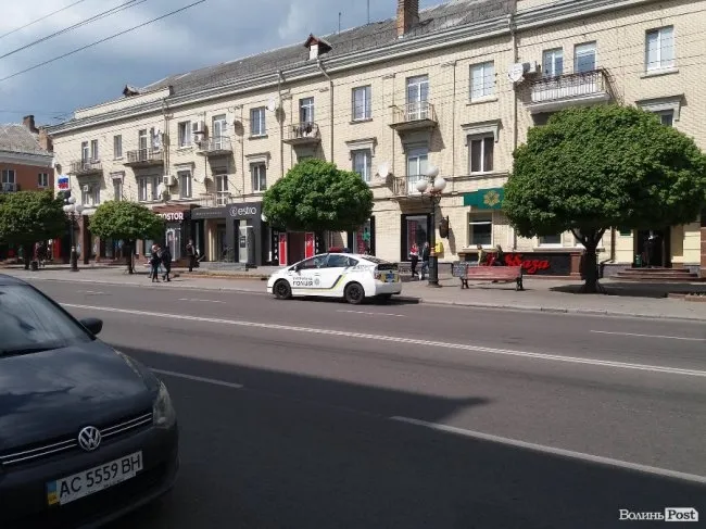 У Луцьку «мерс» збив неповнолітнього велосипедиста і втік (фото)