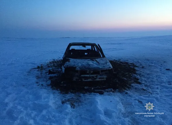 На Волині затримали нападників, які, втікаючи, спалили власне авто (відео, фото)