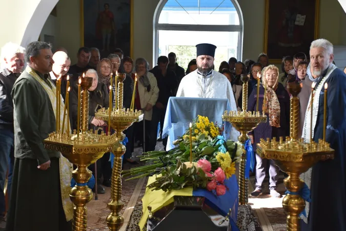 У Луцькій громаді провели в останню путь Героя Андрія Тюріна (фото)
