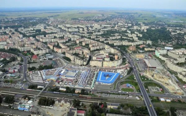 Інший погляд: назвали переваги й недоліки Луцька (фото) 