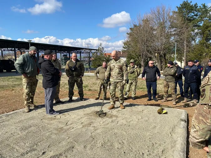 Волинські піротехніки переймали досвід від Командування армії США (фото)