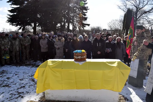На Волині попрощалися із Героєм Олександром Новосадом (фото)