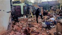 Луцьк атакували російські безпілотники: з'явилися перші фото руйнувань у місті (фото)