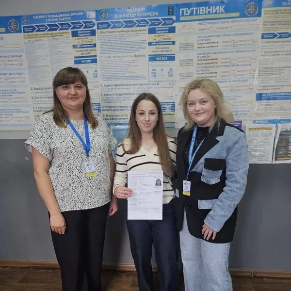 Чемпіонка України та віцечемпіонка Європи: 18-річна волинська важкоатлетка оформила паспорт (фото)