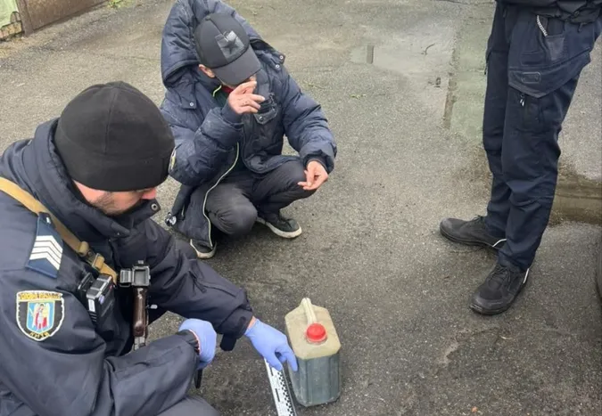 Нардеп з Волині Ігор Гузь заявляє, що хотіли підпалити його авто (фото, відео)