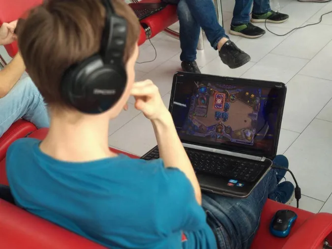 У луцькому «Промені» відбулася битва з «Hearthstone Witchwood monster hunt»*