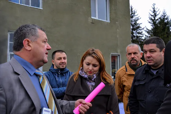 Оскільки тема  сміття останнім часом у Луцьку дуже актуальна, у депутатів та журналістів виникало чимало питань з приводу цього