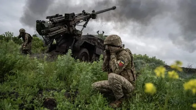 Близько 507 650 окупантів, 7728 танків, 13140 артсистем: втрати ворога на 31 травня
