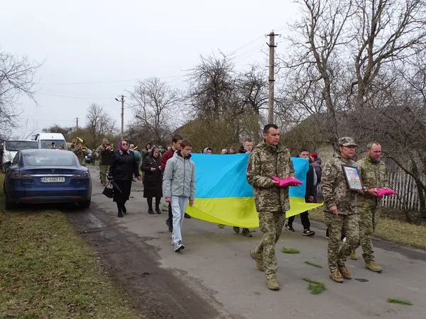 Загинув від ворожого дрона: на Волині попрощалися з воїном Сергієм Панасюком (фото)