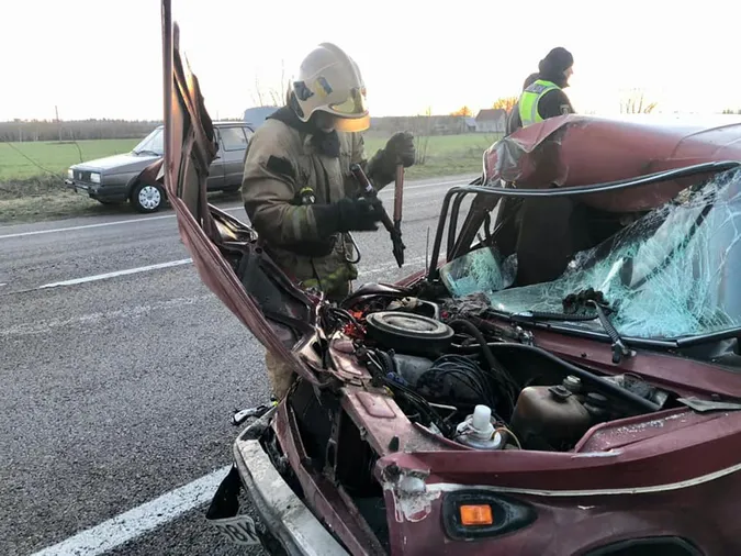 Аварія на трасі Київ-Ковель-Ягодин: автомобілі перетворилися в купу брухту (фото)