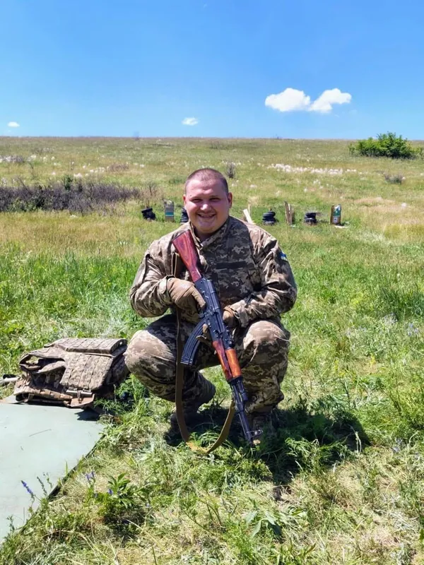 Переможець «Х-Фактора» мобілізувався до ЗСУ і показався у військовій формі (фото)