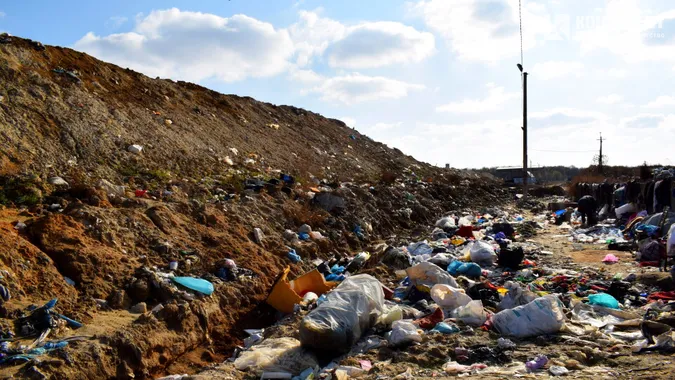 Під Луцьком реконструюють стару частину сміттєзвалища за 700 мільйонів