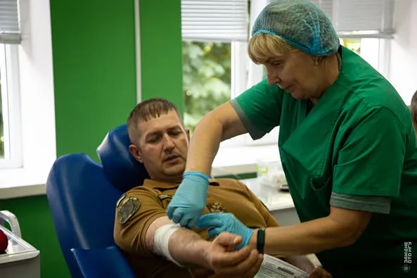 Волинські гвардійці здали кров для поранених побратимів (фото)