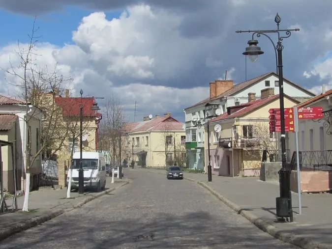 Для парковки у Старому місті встановили тариф