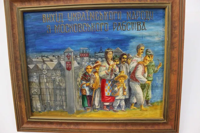 Військовий священник з Волині показав свої картини у Дубенському замку (фото)