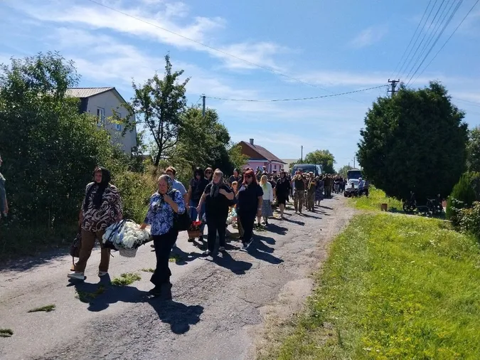 На Волині попрощалися з воїном Миколою Кузнєчихіним