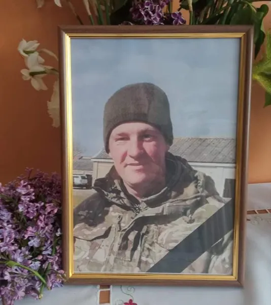 Загинув під Бахмутом: у Луцькому районі попрощалися з воїном