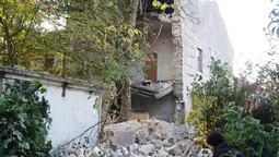 На Волині обвалилася частина старовинного будинку (фото)