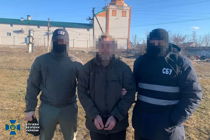 У Києві затримали проросійського блогера, який ховався в монастирі УПЦ «МП» (фото)