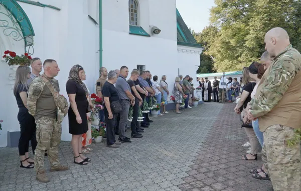 У Володимирі попрощалися з полеглим воїном Андрієм Скригою (фото)