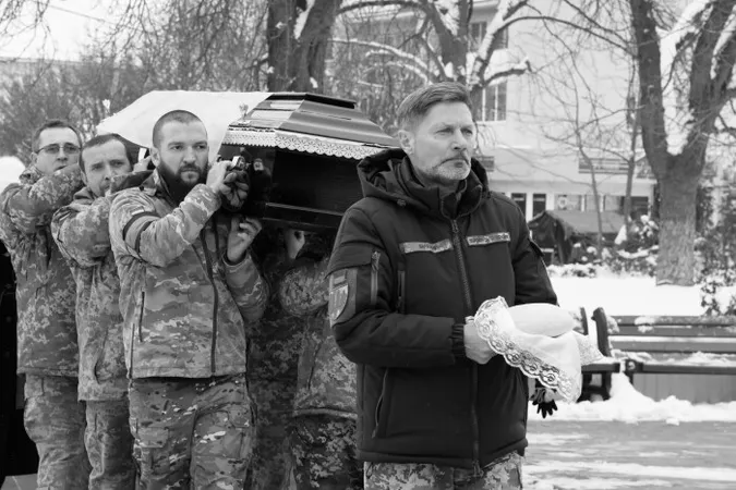 У Луцьку попрощались з Героями Миколою Мялковським та Романом Образцовим (фото)