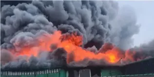 Російські дрони вдарили по підприємству у Маневичах – спалахнула масштабна пожежа