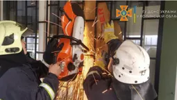 На Волині продавчиню і клієнтів «вирізали» з магазину (фото)