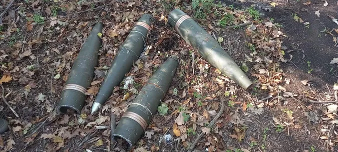 Волинські сапери очищують деокуповану територію від мін і снарядів (фото)