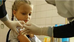 Волинська лікарка пояснила, чому дітей варто щепити від коронавірусу (відео)