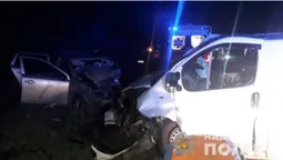 Лоб у лоб: у Луцькому районі бус протаранив легковик – водій загинув (фото, відео)