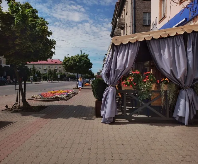 20+ несподіваних ракурсів Луцька на світлинах фотографа