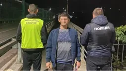 Волинські міграційники вдруге видворили азербайджанця-нелегала (фото)
