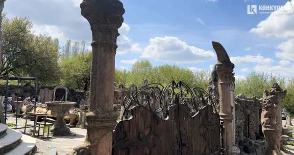 Сонце і котики: весна у будинку Голованя (фото)