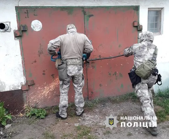 Злочинна банда продавала на Волині крадені в Європі елітні авто (фото)