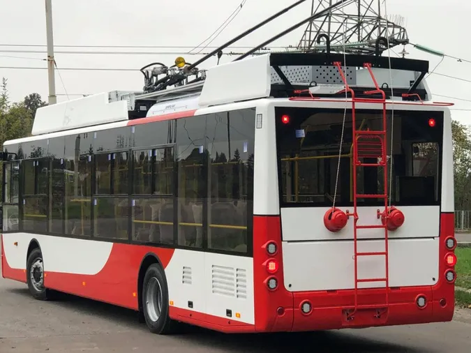 Як у Луцьку курсуватиме транспорт в Провідну неділю