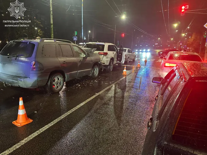 У Луцьку п’яний водій спричинив ДТП із трьома автомобілями (фото)