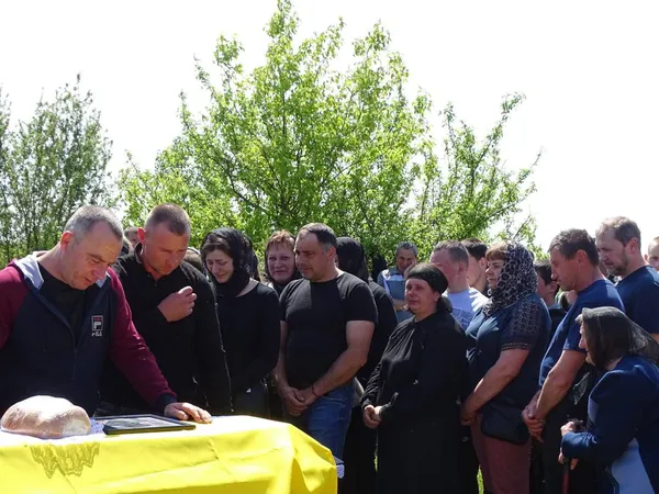 На Волині попрощалися з воїном Василем Криницьким, який загинув понад 2 роки тому (фото)