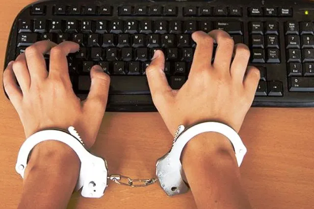 ВРУ пропонує саджати журналістів за поширення певної інформації