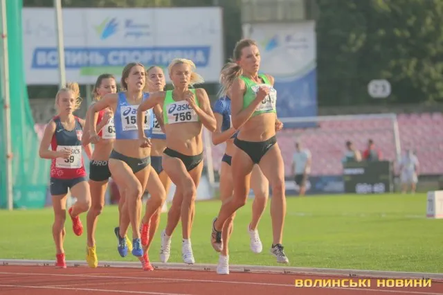 Чемпіонат з легкої атлетики в Луцьку: підсумки волинян за перший день та яскраві моменти (ФОТО)