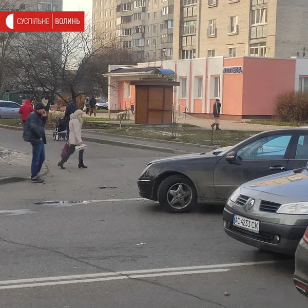 Затор на Гордіюк: зіткнулися два легковики (фото)