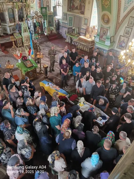 На Волині попрощалися із молодим воїном Олегом Оксенюком (фото)