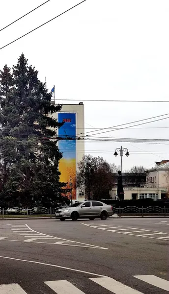 Лютий триває: луцький «Бім-бом» живе за своїм календарем (фотофакт)