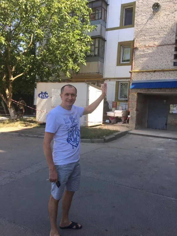 На ДПЗ у Луцьку ремонтують аварійну багатоповерхівку (фото)