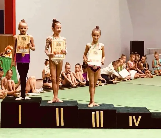Юні волинянки стали призерками змагань з художньої гімнастики (фото)