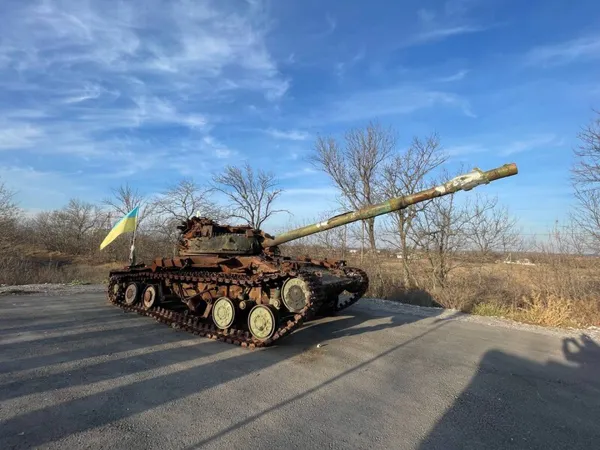 Луцькі стоматологи вирушили на передову, аби лікувати бійців (фото)