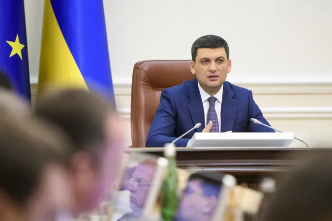 Гройсман вимагає зменшення ціни на газ